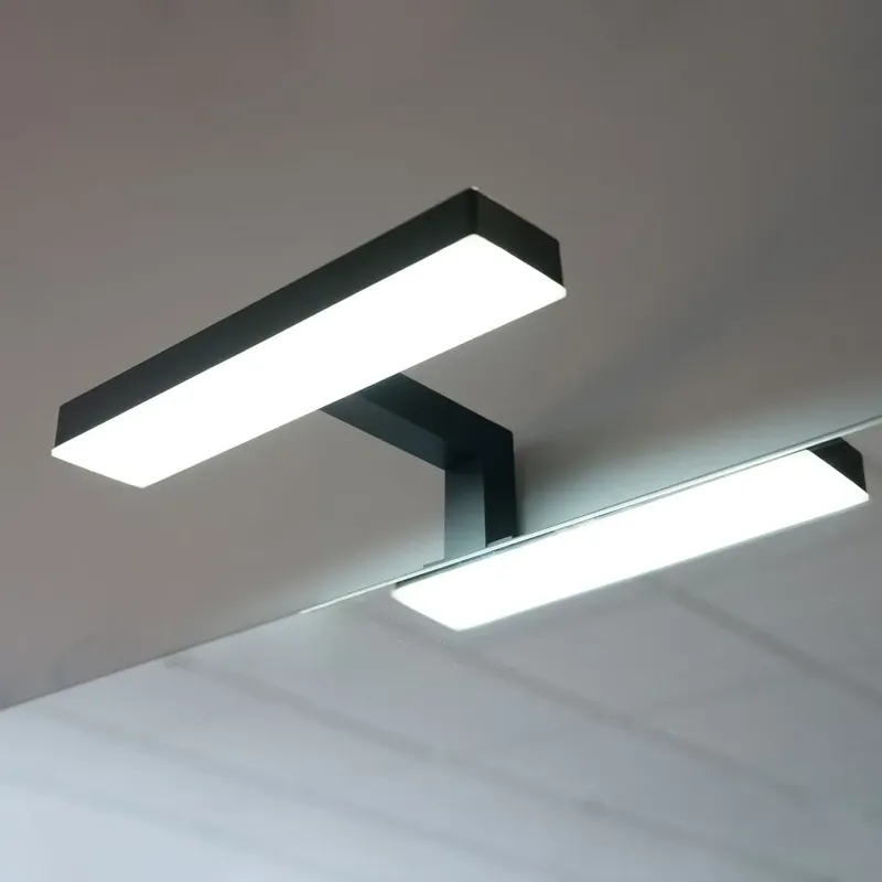 Bestseller Applique led per specchio bagno con finitura nera 20x5x12.5 Nettuno