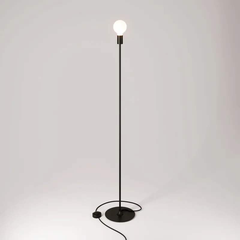 MAG-Y floor lamp with exposed bulb - Black Affare