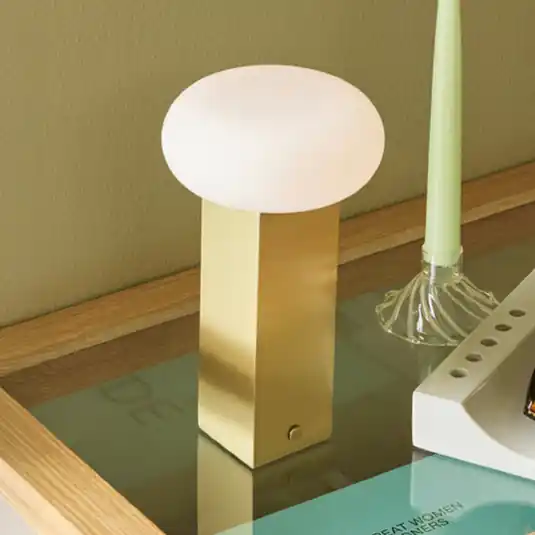 Di Tendenza Lampada LED da tavolo ricaricabile LOW, color ottone, altezza 20 cm, metallo