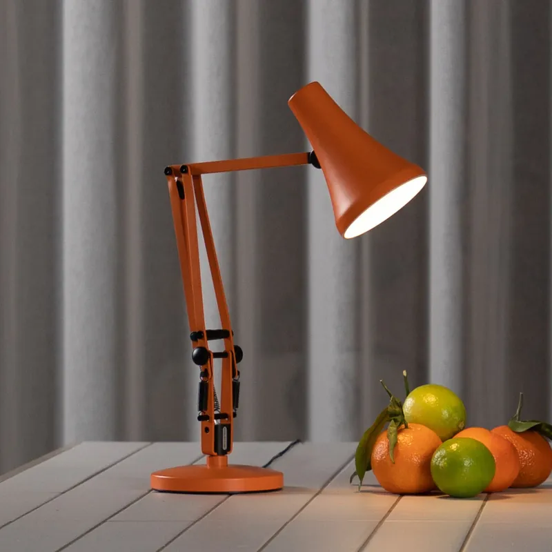 Lampade da scrivania in arancione Offerta Lampo
