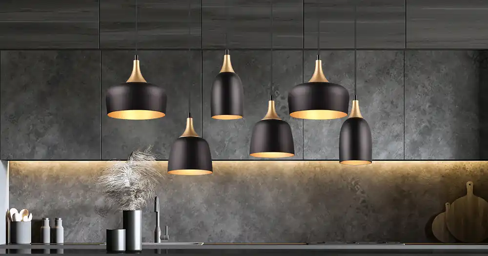 Lampade in nero e oro Promozione