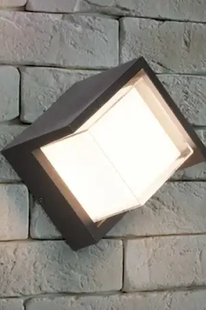 Vendita Finale Applique da esterni LED Puno, IP54, angolare