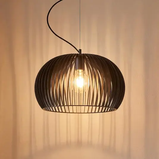 Must-Have Lampada a sospensione Jusra in metallo nero, a 1 luce.