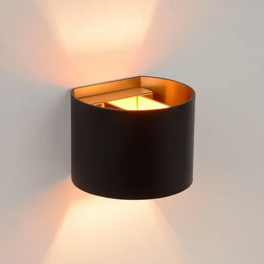 Offerta Applique a LED Xio semicircolare nera