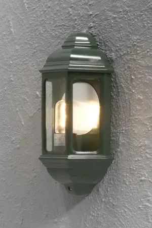 Classica lampada a muro da est. CAGLIARI I, v. Occasione Imperdibile