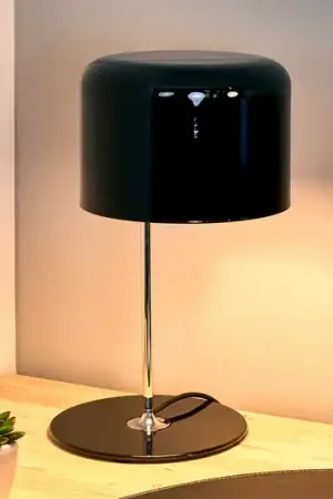Saldi Oluce Coupé - lampada da tavolo dal design intramontabile, nero