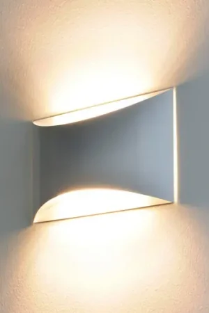 Nuova Collezione Oluce Kelly applique LED con up/downlight
