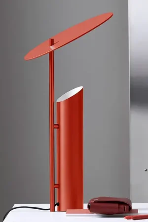 VERPAN Lampada da tavolo Reflect, rosso Solo Oggi