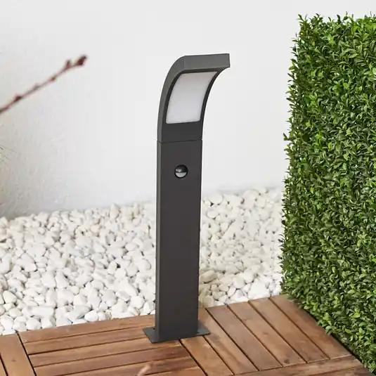 Lucande lampione a LED Juvia, 60 cm, rilevatore di movimento, IP54 Promozione Esclusiva