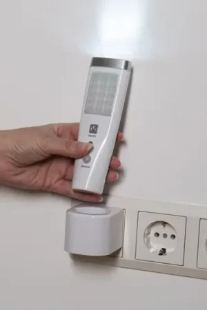 Economico Luce notturna LED portatile Minerva