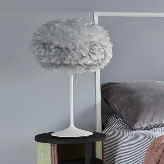 Bestseller UMAGE Eos lampada da tavolo media grigio chiaro/bianco