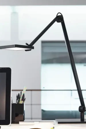 Lampada da tavolo LED PARA.MI FTL 108 R nero 940 Offerta