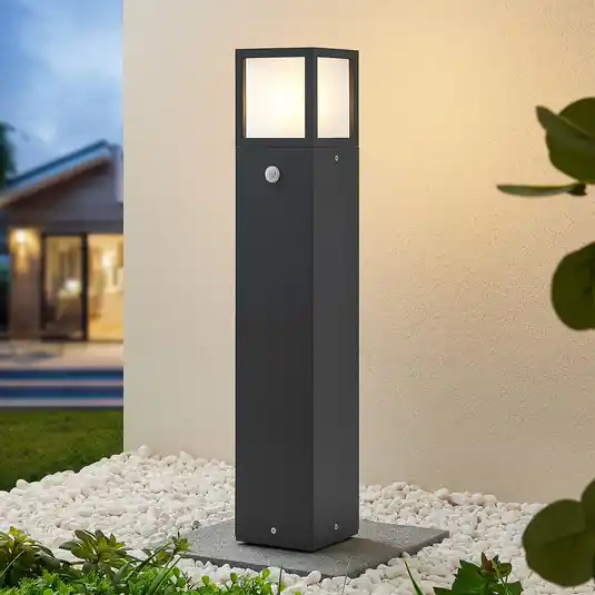 Lucande lampione Dewari, sensore di movimento, E27, 65 cm, IP54 Ultimissimo Modello