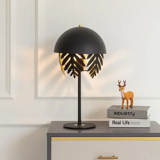 A Buon Prezzo Lampada da tavolo Lucande Aparas, look foglia, nero-oro