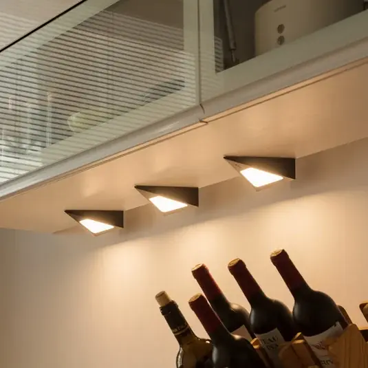 Lampada LED per mobili Prios Odia, nero, 3 unità Miglior Prezzo