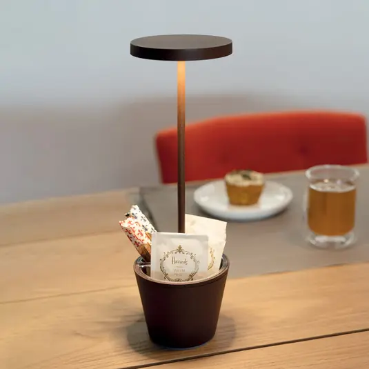 Zafferano Poldina Reverso Lampada da tavolo a batteria corten Vendita Finale