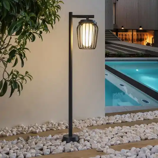 Saldi Lucande lampione Chandan, 100 cm, nero, alluminio