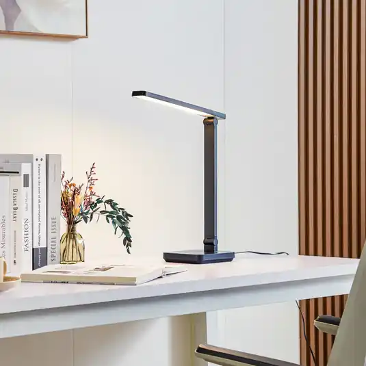 Lampada da scrivania a LED Lindby Rylas, nera, USB, CCT Professionale