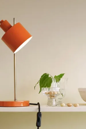 Dyberg Larsen Lampada da tavolo Ocean, arancione, altezza 43 cm, metallo Prezzo Scontato