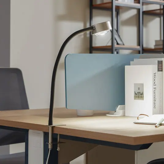 Lampada a vite Lindby Jyla, nichel opaco, GX53, braccio flessibile Offerta Limitata