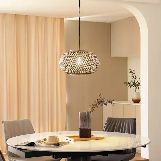 Lindby lampada a sospensione Nerys, 1 luce, nero, bambù, Ø 38 cm Occasione