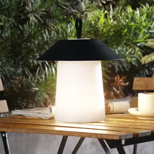 Ordina Subito Lindby Lampada da tavolo ricaricabile a LED Kalina, bianco/nero, IP44