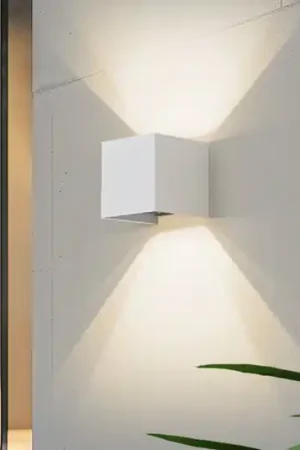 Ultimissimo Modello Lindby Smart LED applique da esterni LED Dara, 10 cm, bianco, CCT Tuya