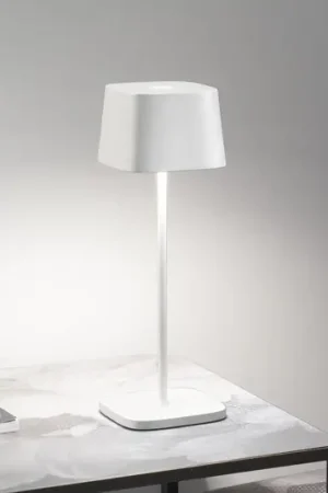 Offerta Limitata Zafferano Ofelia 3K lampada da tavolo ricaricabile IP65 bianco
