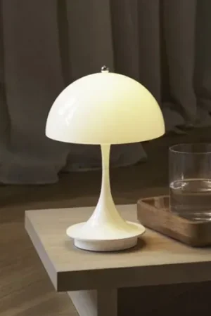 Louis Poulsen Panthella PORTABLE 160 V3, opal beige Prezzo Basso