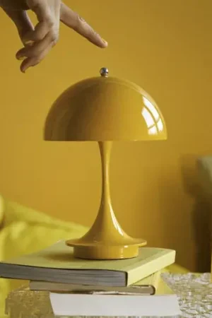 Louis Poulsen Panthella PORTABLE 160 V3, giallo opaco Soddisfatti O Rimborsati