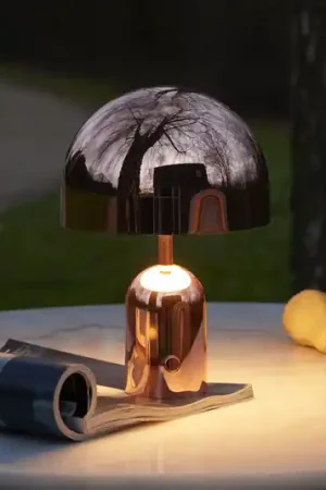 Prezzo Ridotto Tom Dixon Lampada da tavolo a batteria BELL PORTABLE, rame, 28 cm IP44