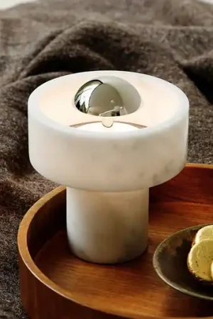 Tom Dixon lampada LED da tavolo ricaricabile Stone, color argento, 19 cm Nuovo Arrivo