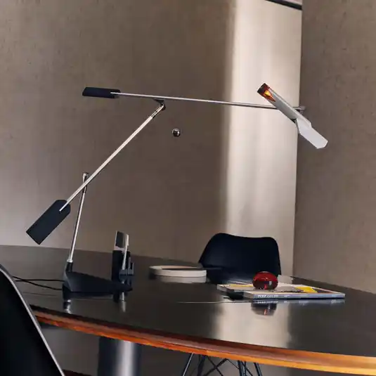 Stilnovo lampada LED da tavolo Halley, sporgenza 100 cm, grigio Prezzo Di Fabbrica