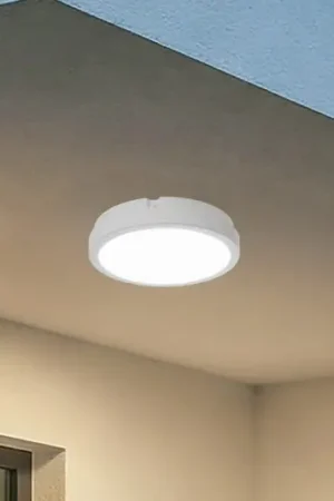 Compra Oggi Stesso Plafoniera LED Vera, bianca, plastica, Ø 22 cm, IP65